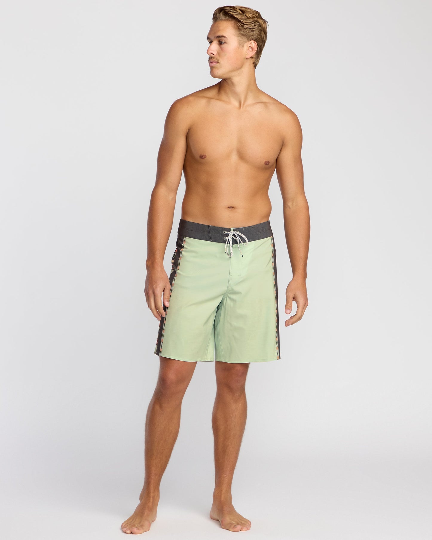 Sundays Airlite 19" Boardshorts - Green Ash