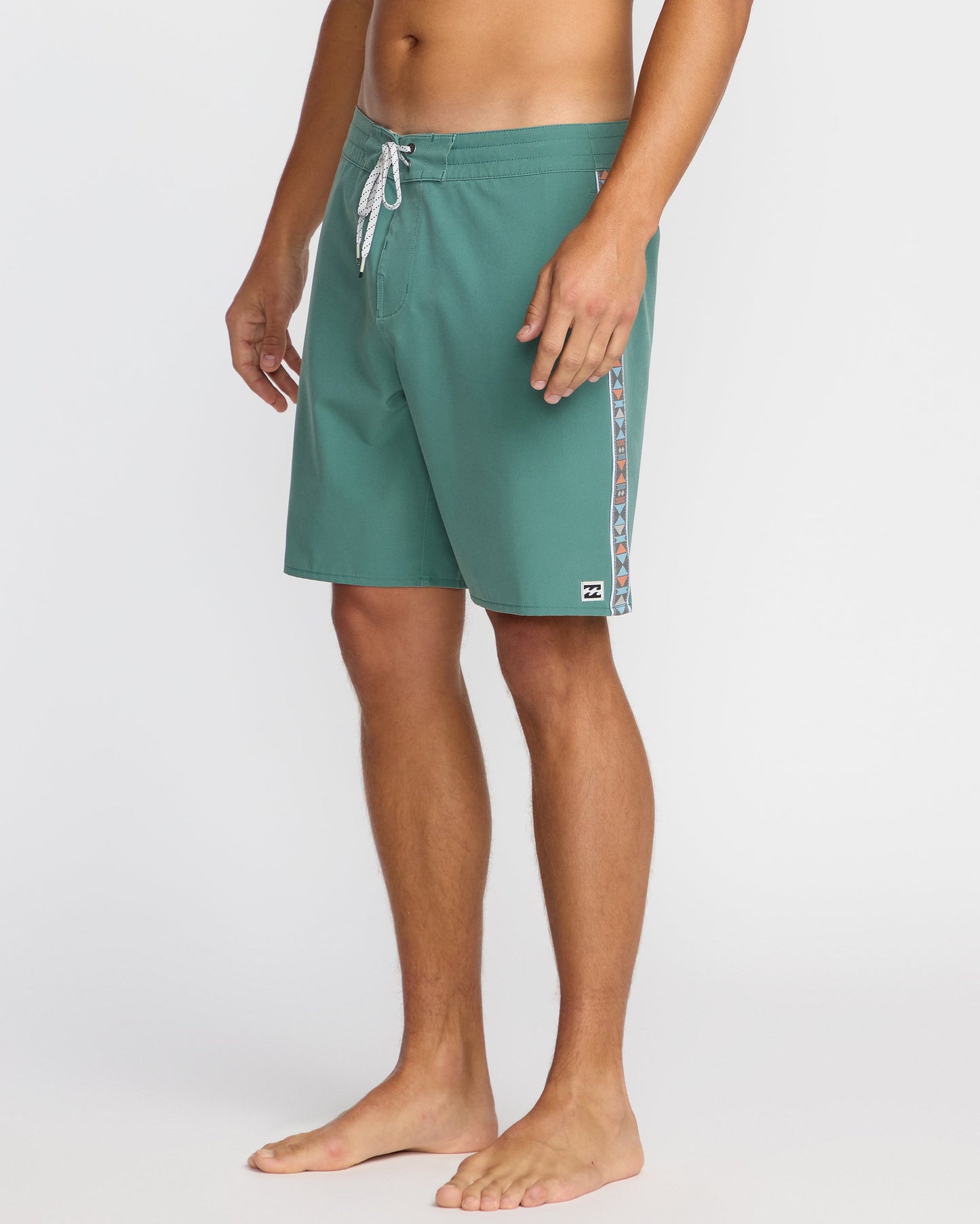 Wategos Lo Tide 19" Boardshorts - Sage Green