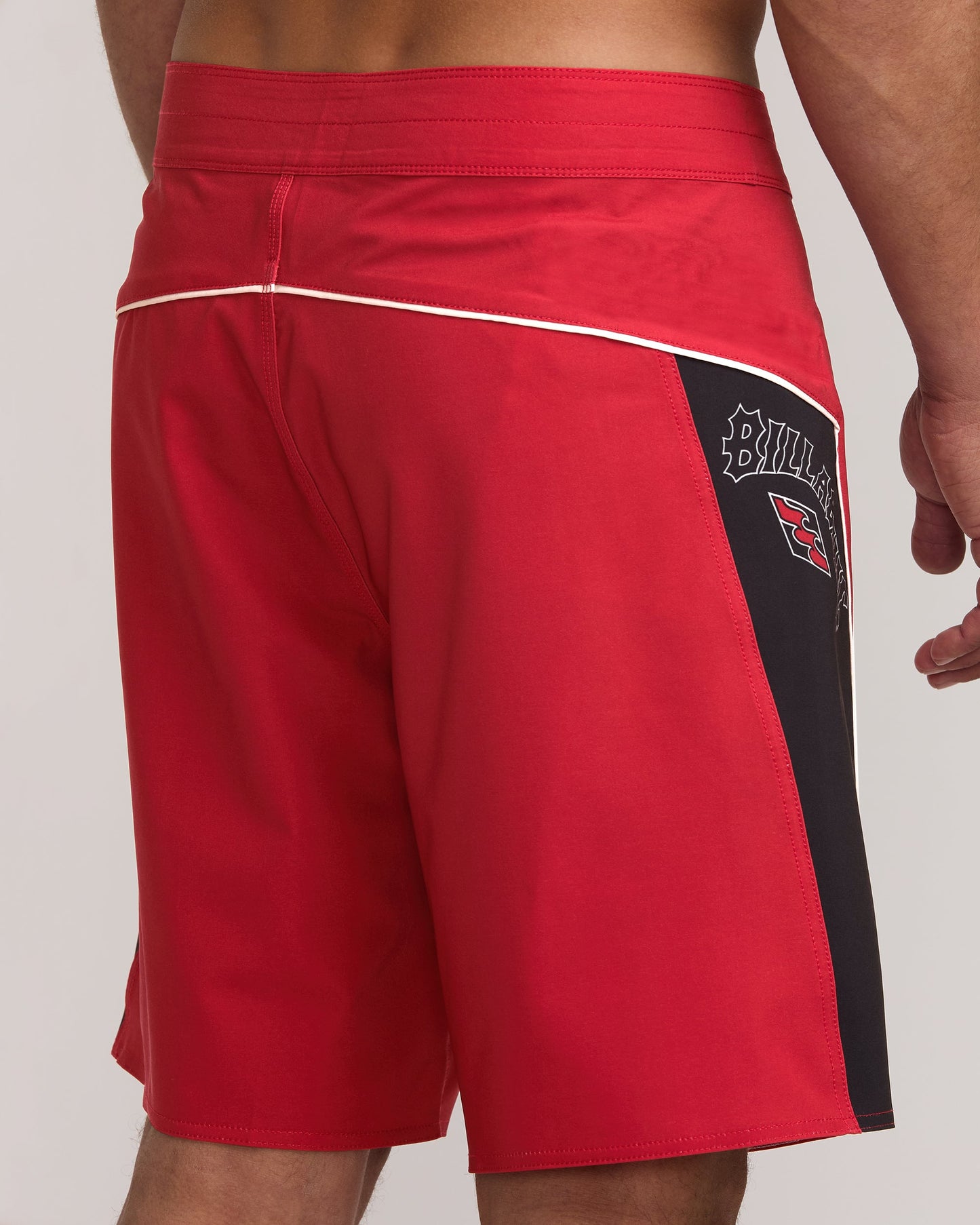 Straddie Pro Performance 20" Boardshorts - Scarlet