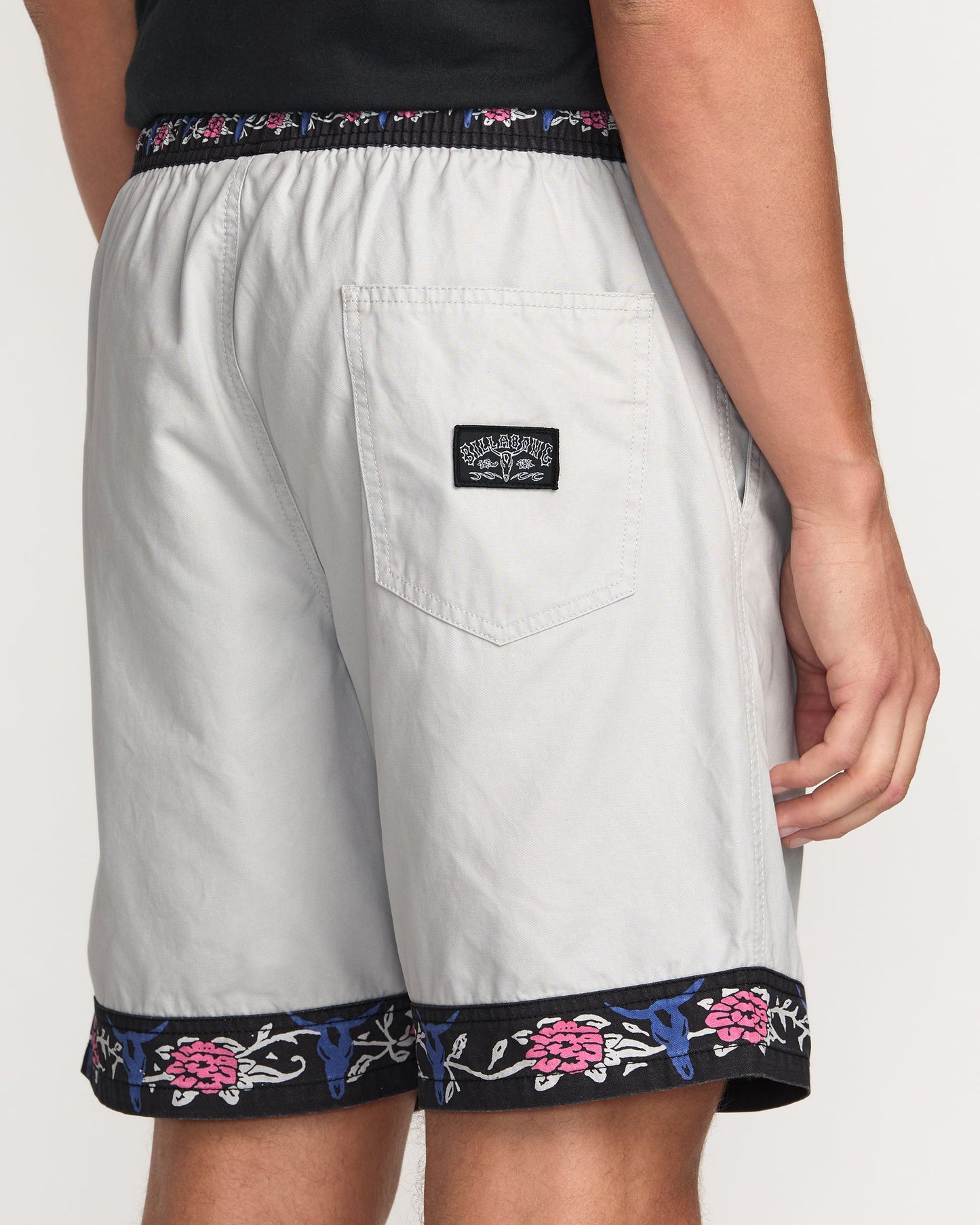 Occy Larry Shorts - Silver