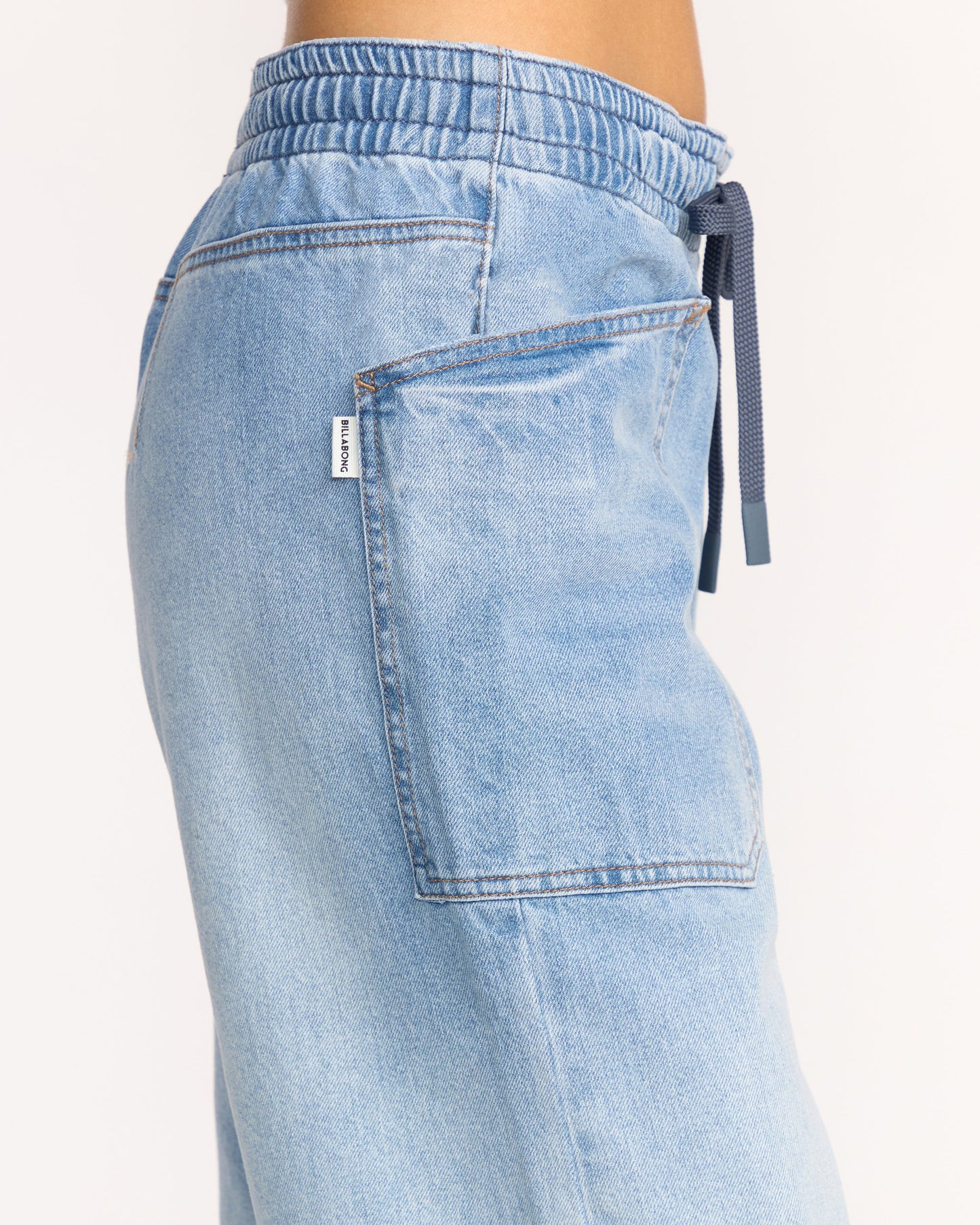 Zonte Elastic Waist Jeans - Shaded Wash