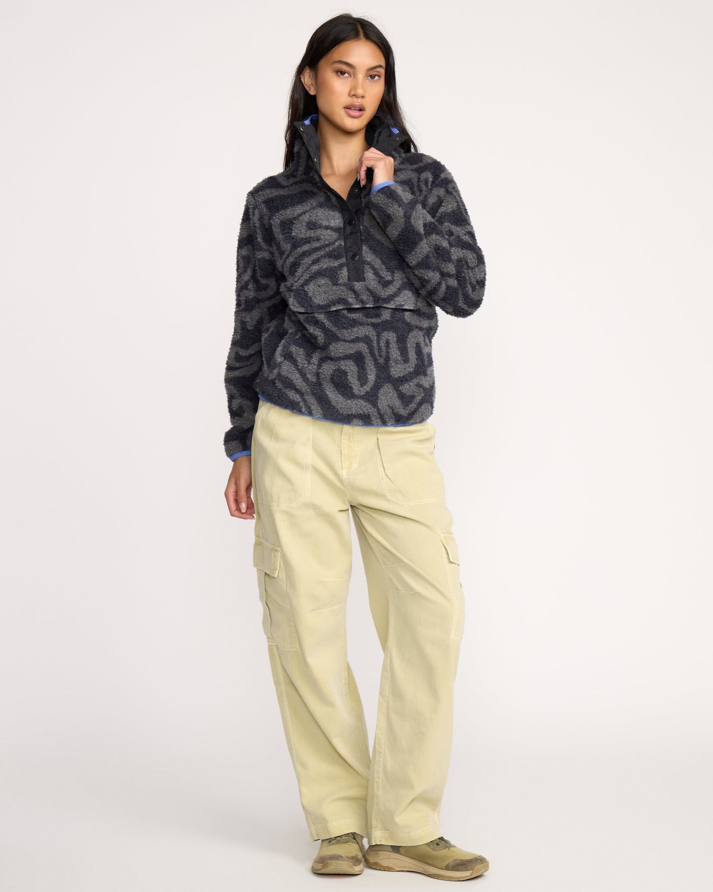 Switchback Pullover Sweatshirt - Black Sands