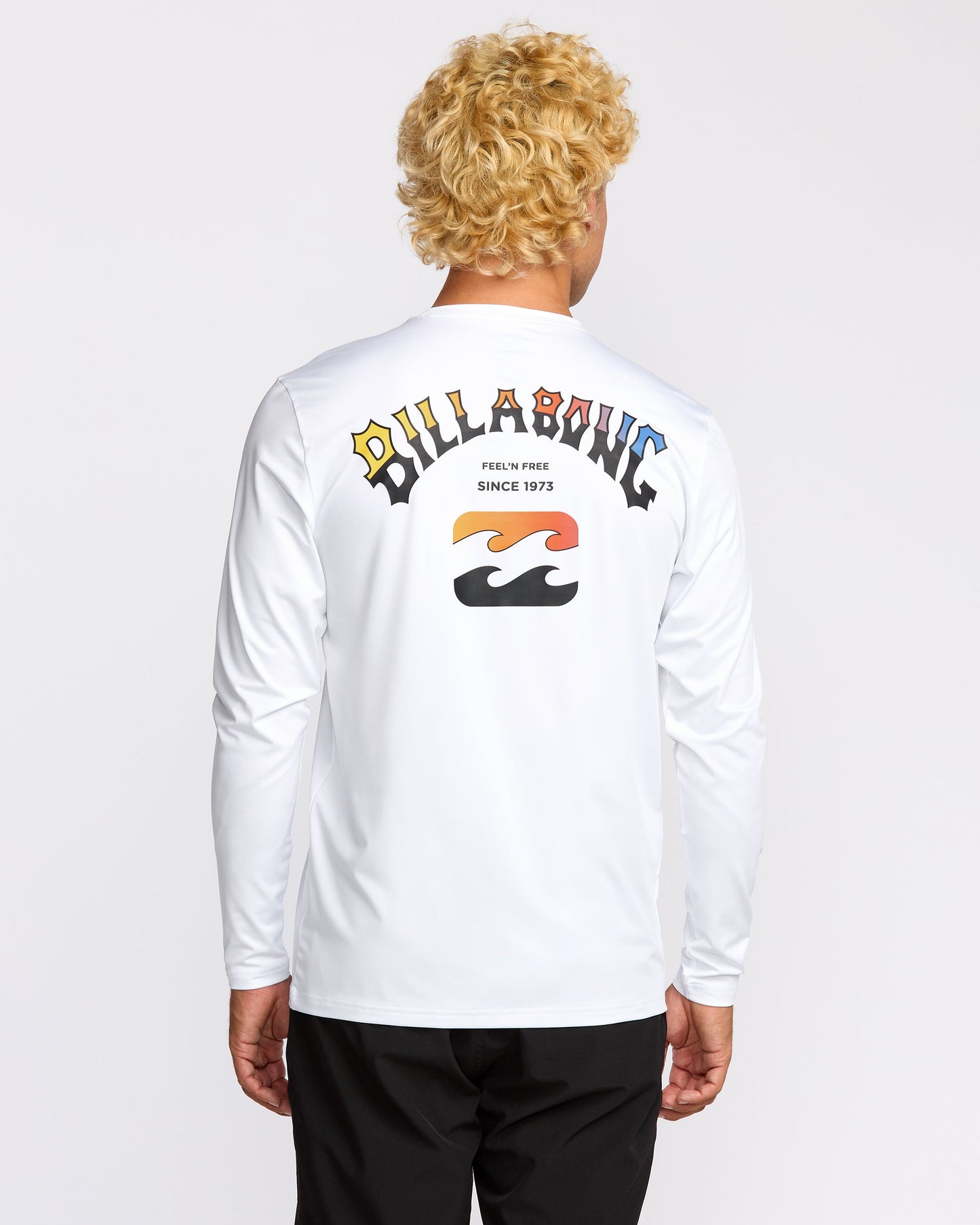 Arch Fade Loose Fit Long Sleeve Surf T-Shirt - White