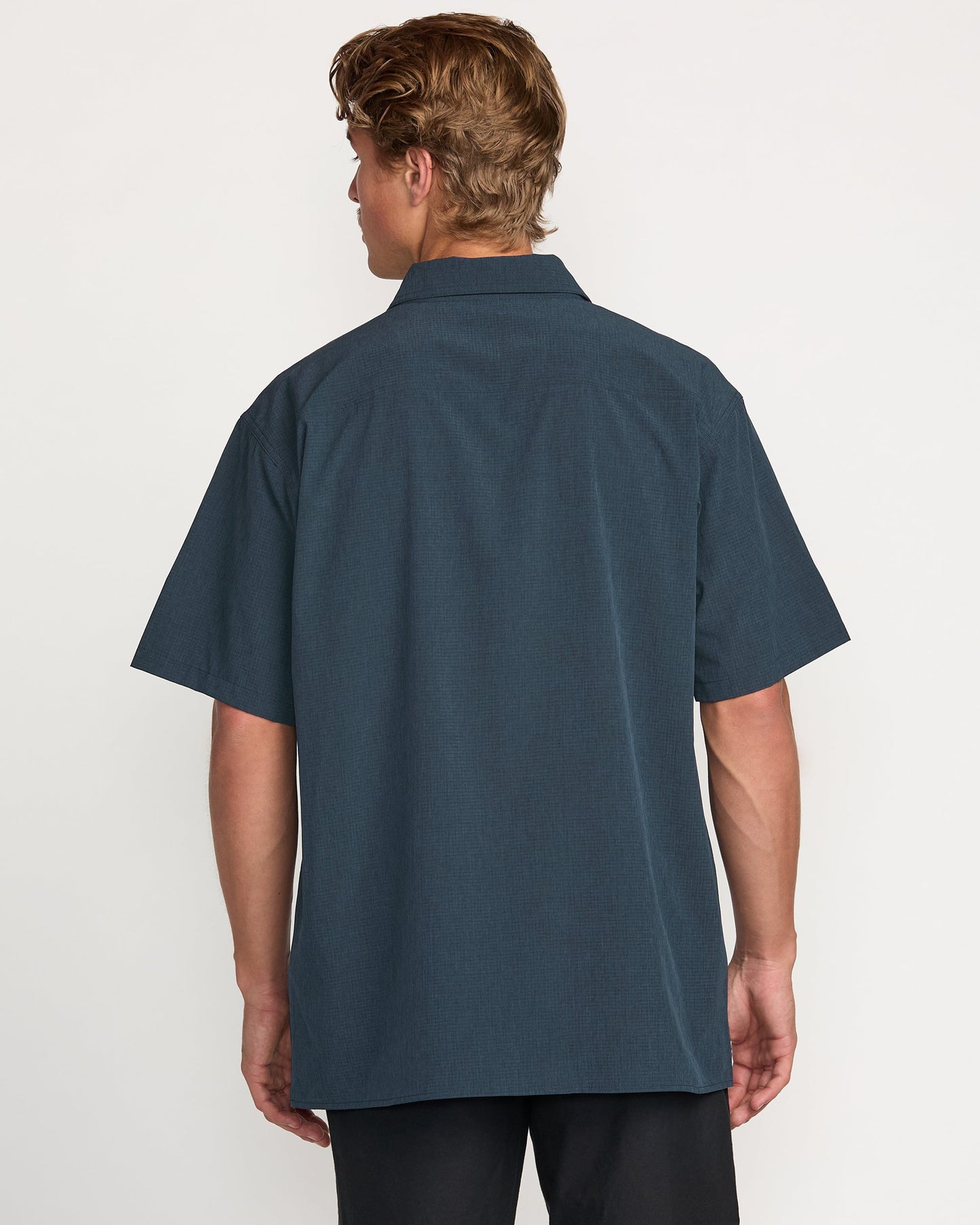 Surftrek Perf Short Sleeve Shirt - Navy