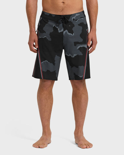 Straddie Airlite 20" Boardshorts - Black Camo