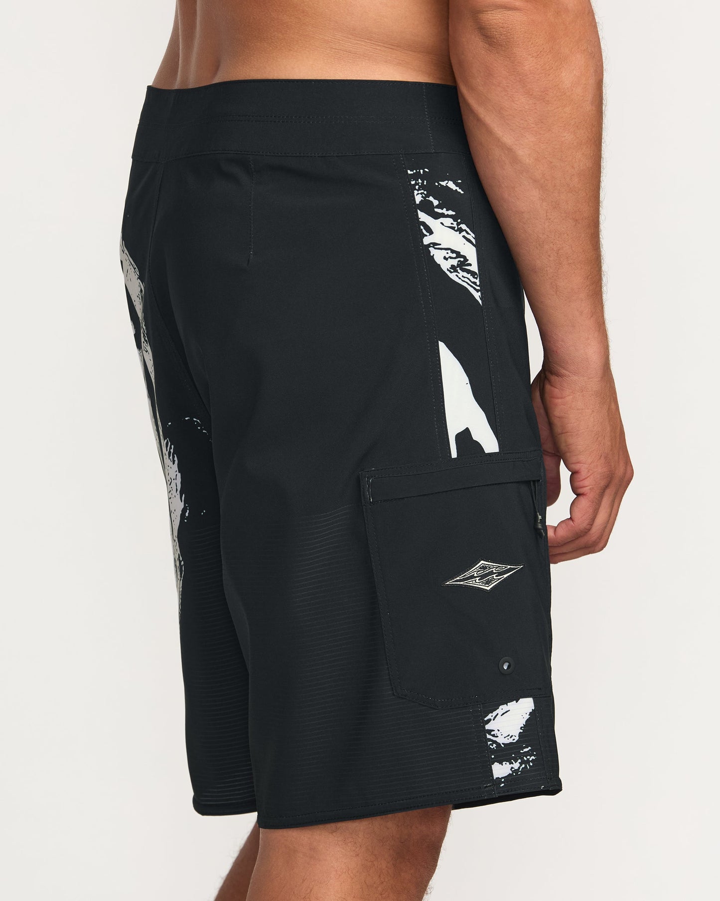 Formula Airlite 19" Boardshorts - Black
