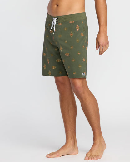 Sundays Pro Performance 19" Boardshorts - Military