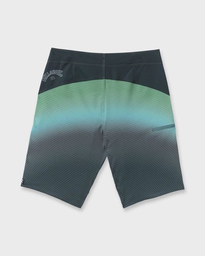 Fluid Pro Performance 21" Boardshorts - Ocean