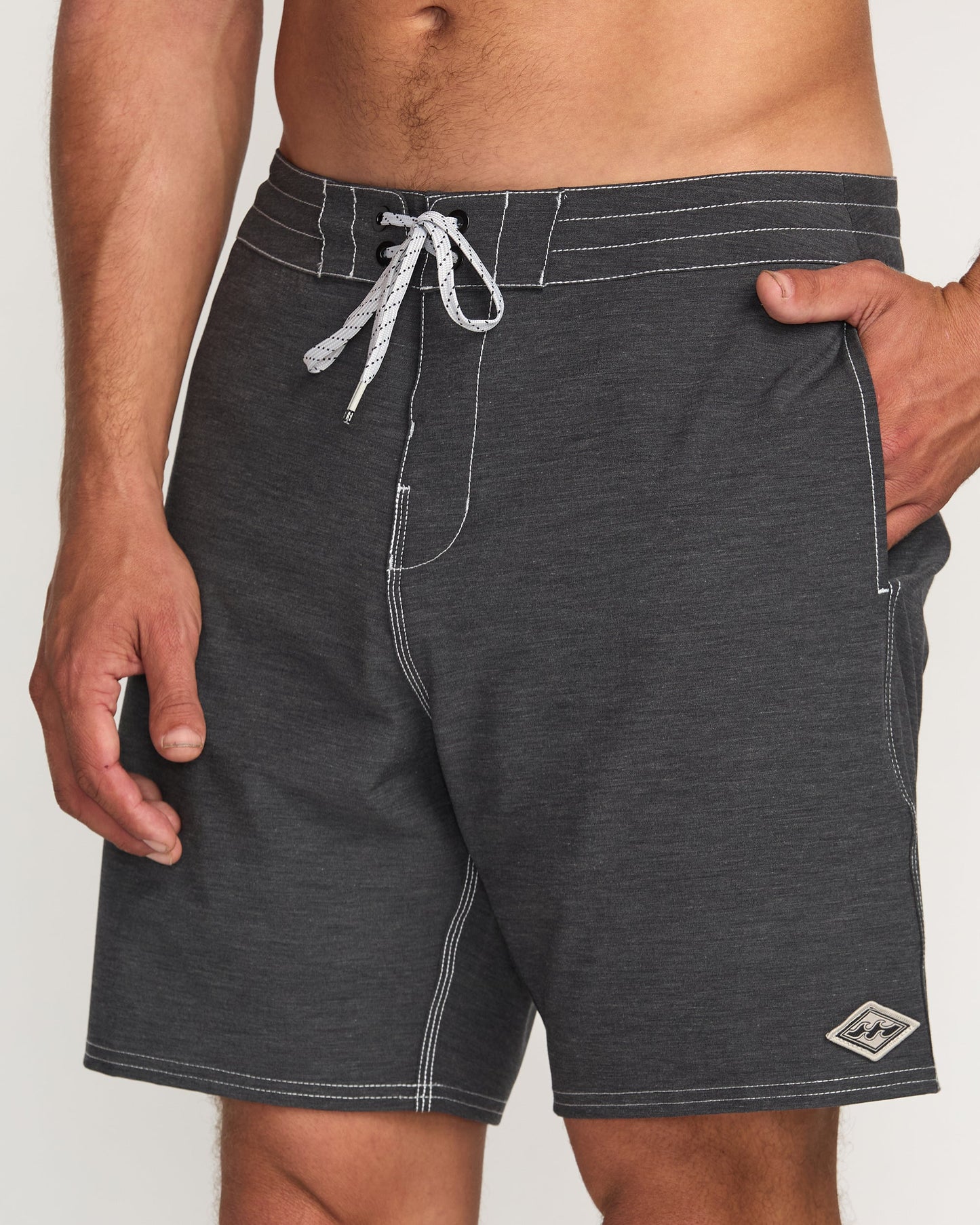 Every Other Day Lo Tide 18" Boardshorts - Black