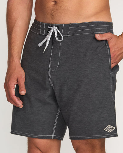 Every Other Day Lo Tide 18" Boardshorts - Black