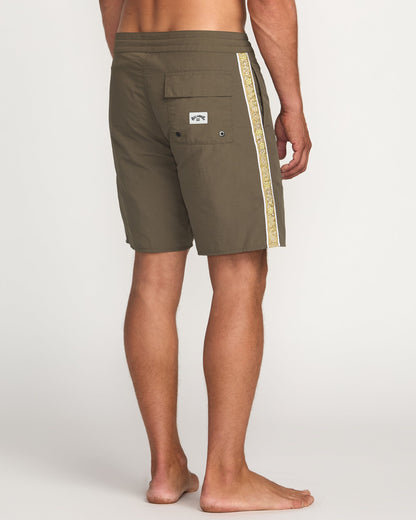 Wategos Lo Tide 19" Boardshorts - Brown