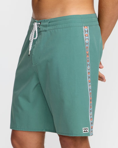 Wategos Lo Tide 19" Boardshorts - Sage Green