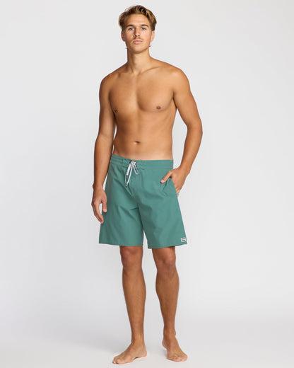 Wategos Lo Tide 19" Boardshorts - Sage Green