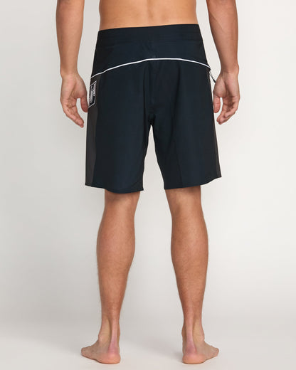 Straddie Pro Performance 20" Boardshorts - Stealth