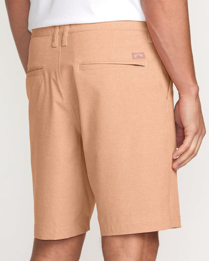 Crossfire Submersible 19" Hybrid Shorts - Coral Haze