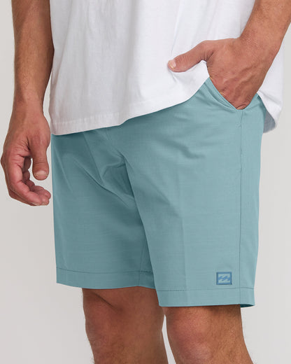 Crossfire Submersible 19" Hybrid Shorts - Glacier Blue