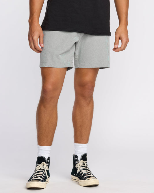 Crossfire Submersible 17" Hybrid Shorts - Green Ash