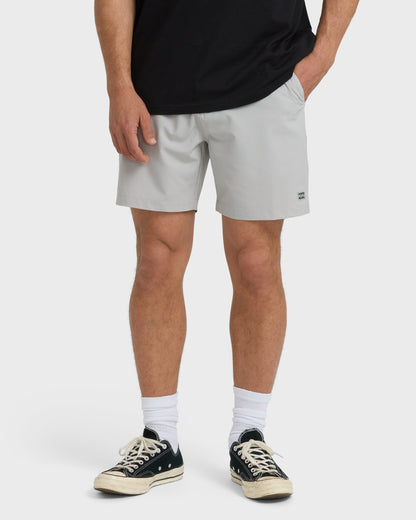 Crossfire Submersible 17" Hybrid Shorts - Silver