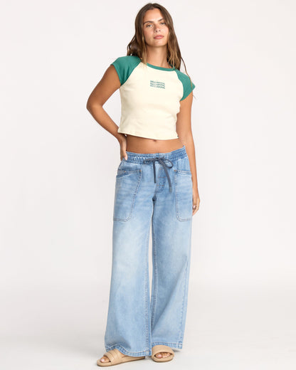 Beach Club Babe Short Sleeve T-Shirt - Evergreen