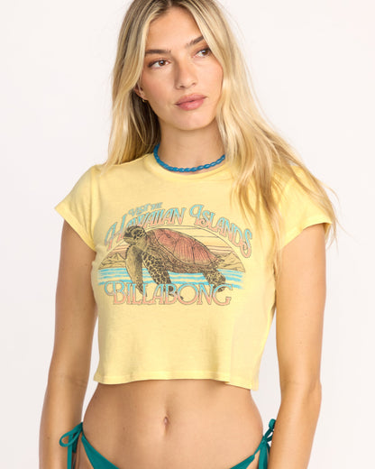 Going On Vacay T-Shirt - Retro Yellow