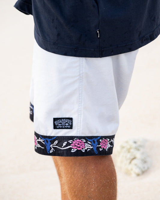 Occy Larry Shorts - Silver